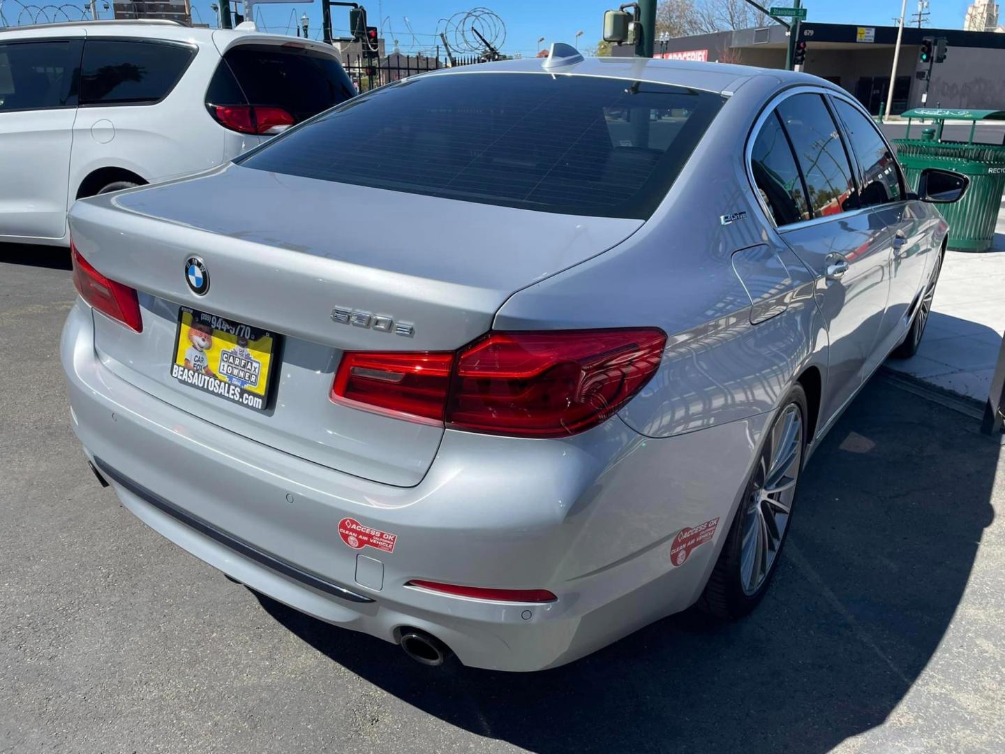 2018 SILVER /BLACK BMW 5-Series 530e iPerformance (WBAJA9C55JB) with an 2.0L L4 DOHC 16V TURBO HYBRID engine, 8A transmission, located at 744 E Miner Ave, Stockton, CA, 95202, (209) 944-5770, 37.956863, -121.282082 - Photo#13